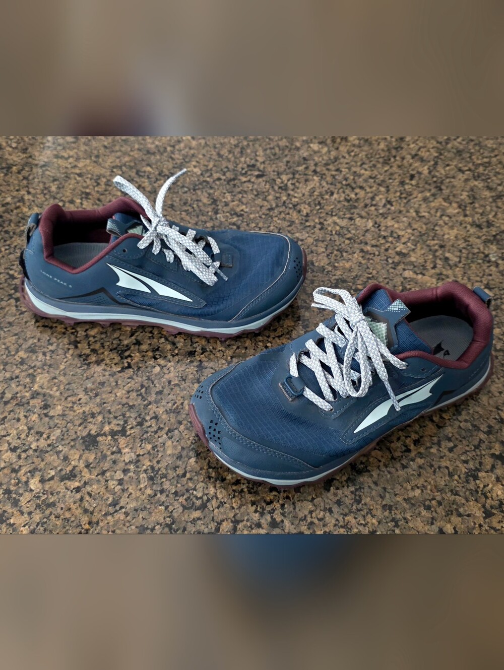 Altra Lone Peak 5 Womens Athletic Trail Running Shoes Blue Size 8 ALOA4VR7408